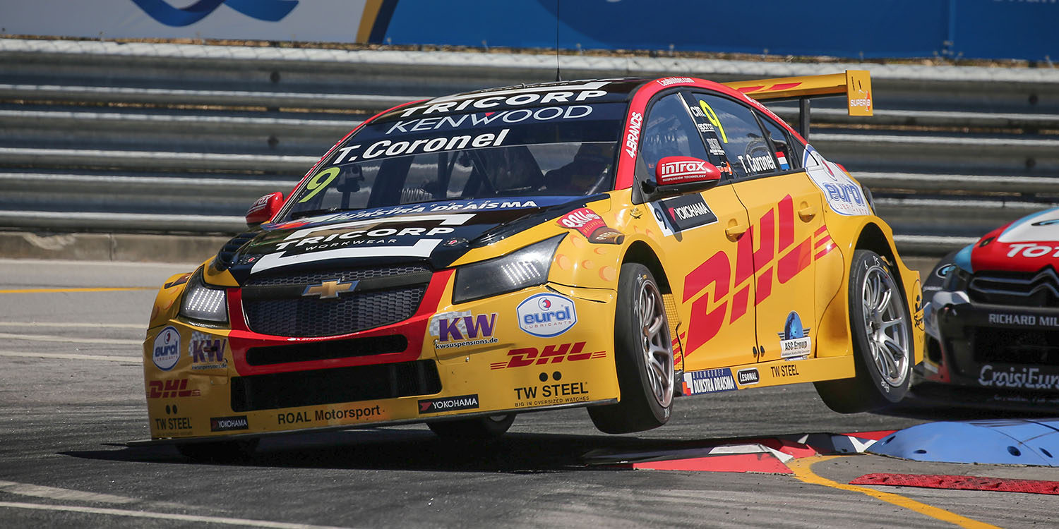 Tom Coronel consigue una sensacional victoria en Vila Real