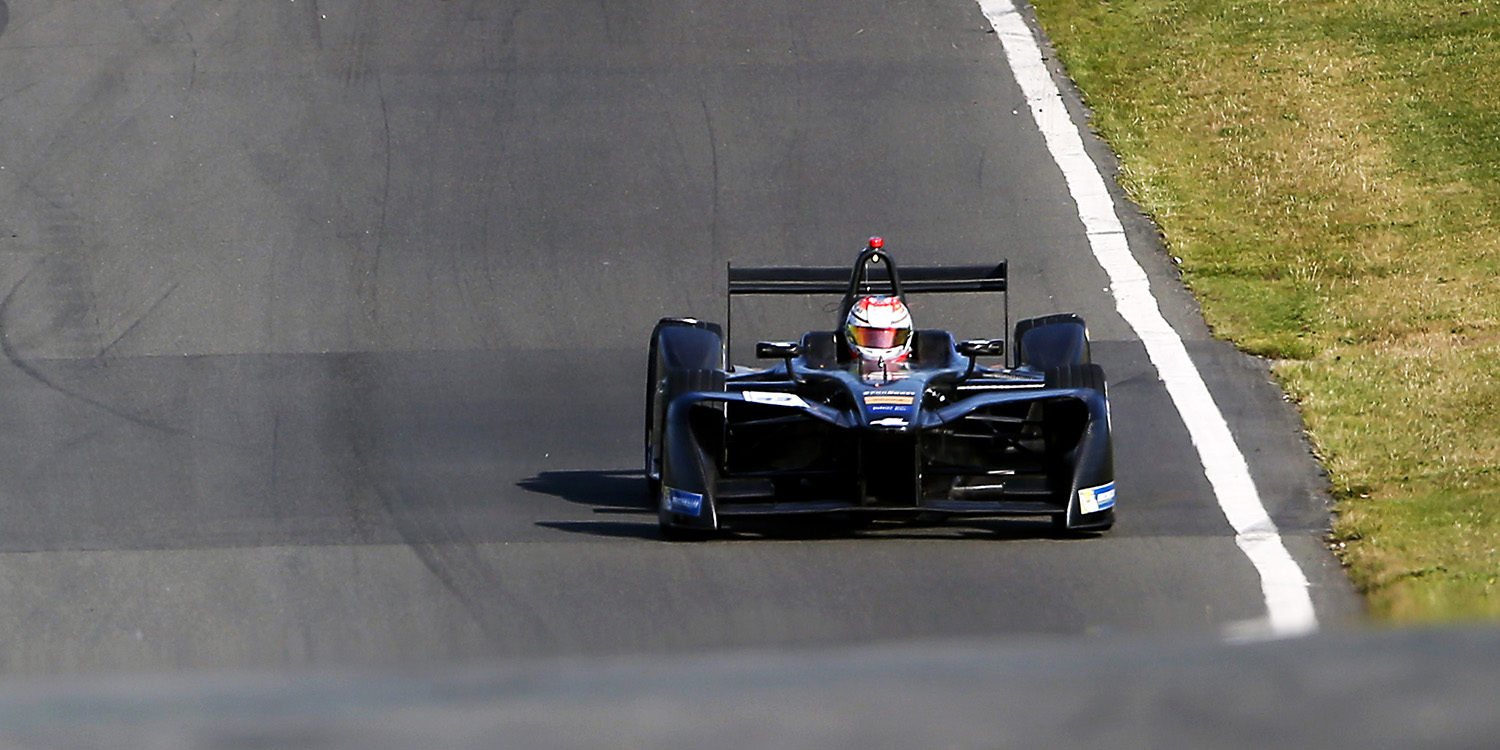Jean Eric Vergne consigue el mejor tiempo y un nuevo récord en Donington
