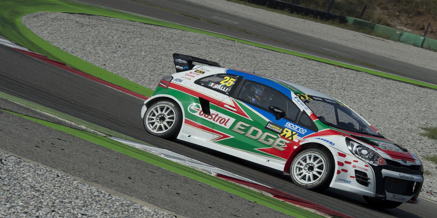 Gigi Galli: "Competir con otros cuatro pilotos en pista no es fácil"