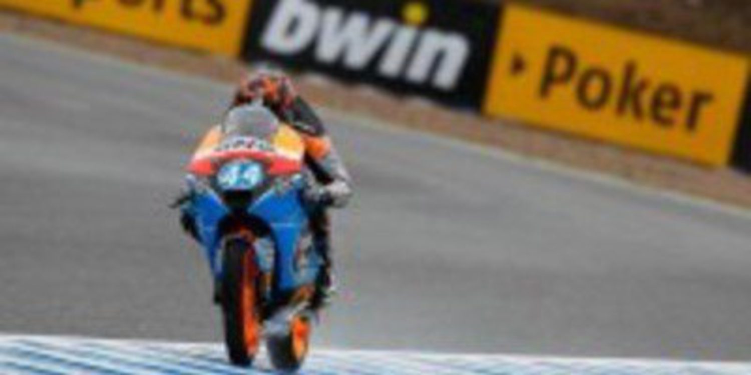 Miguel Oliveira se sale en los últimos libres de Moto3