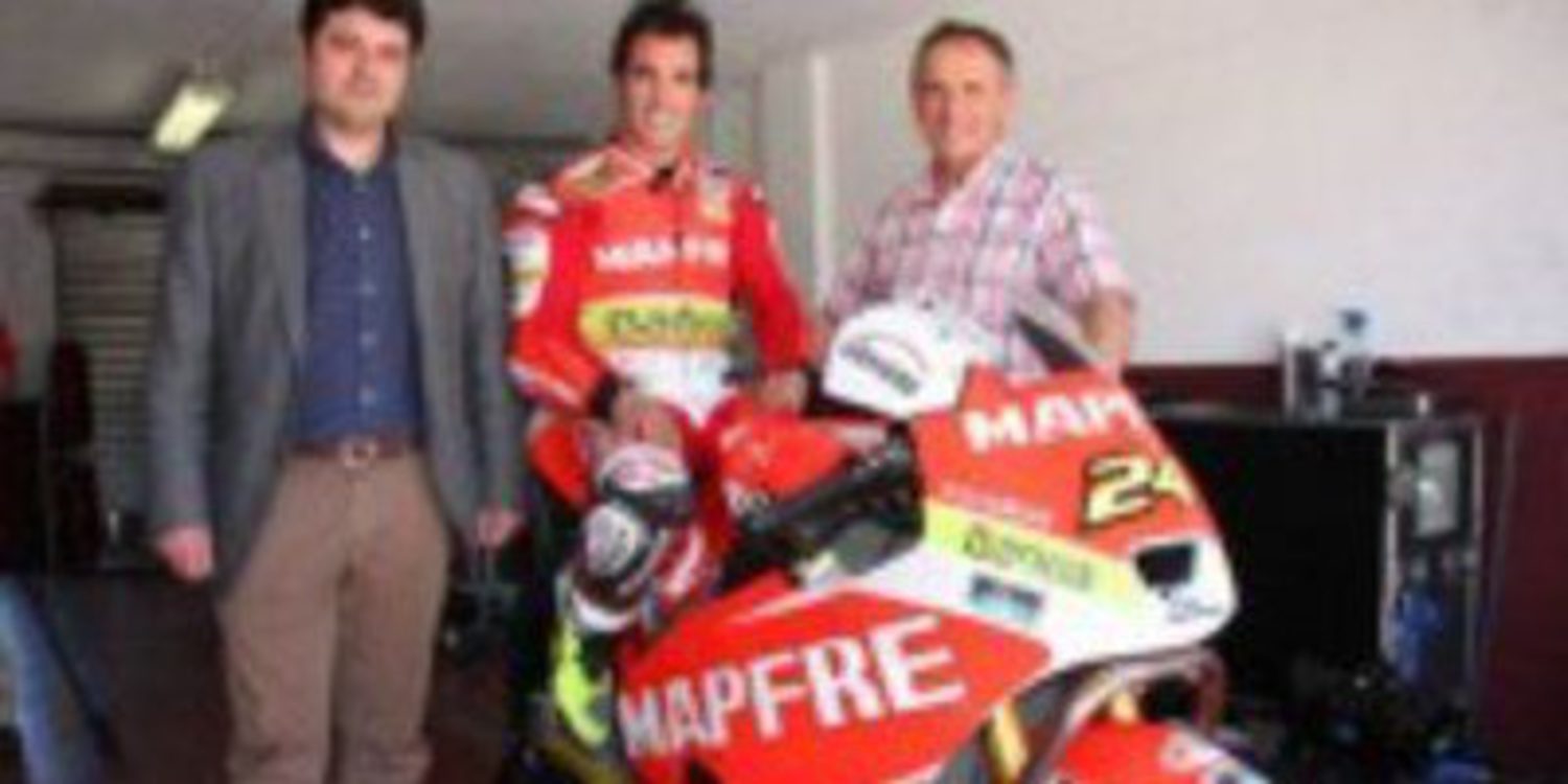 Toni Elías completa un test con su Moto2 en el Circuito de Albacete