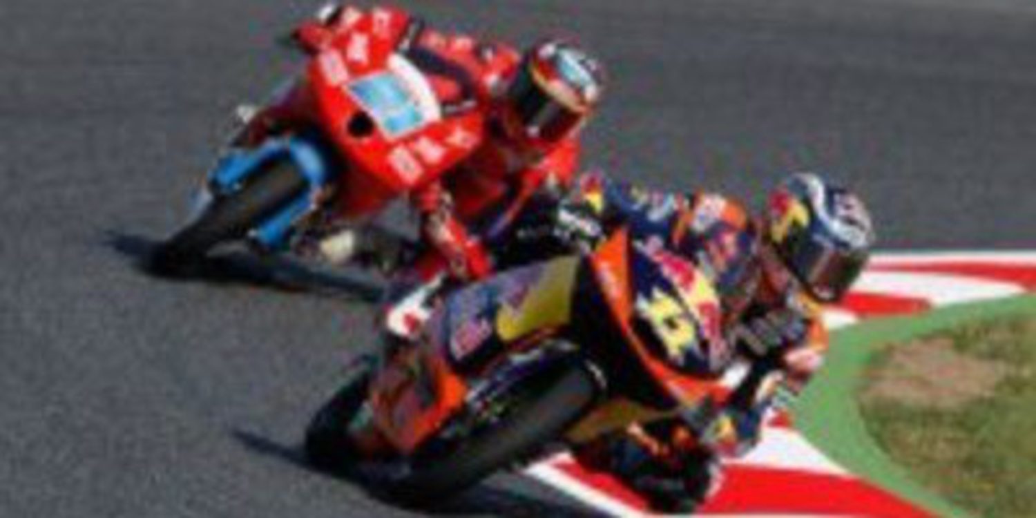 Maverick Viñales gana y se escapa de la intensa pelea por el podio de Moto3