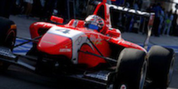 Mitch Evans redondea un gran sábado en Valencia llevándose la victoria en la primera carrera de GP3