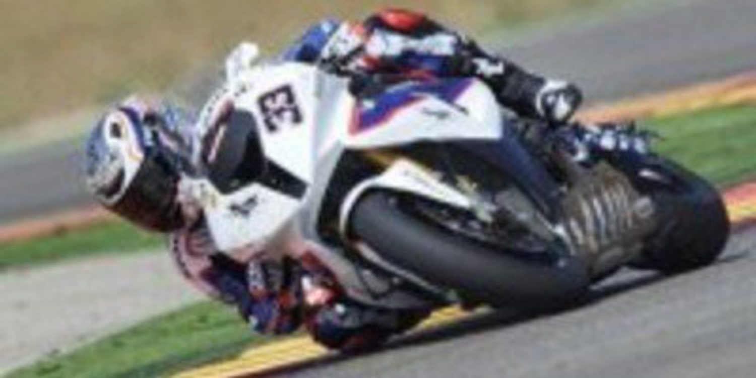 Marco Melandri golpea primero y es poleman provisional en Aragón