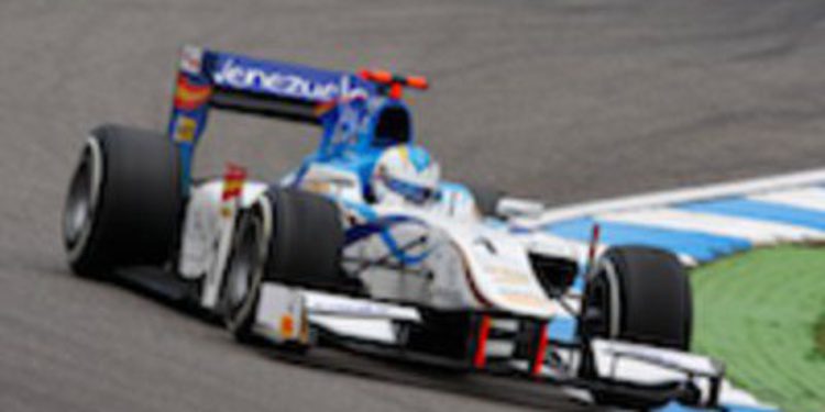 Johnny Cecotto arriesga en la estrategia y gana la carrera larga de Hockenheim en GP2