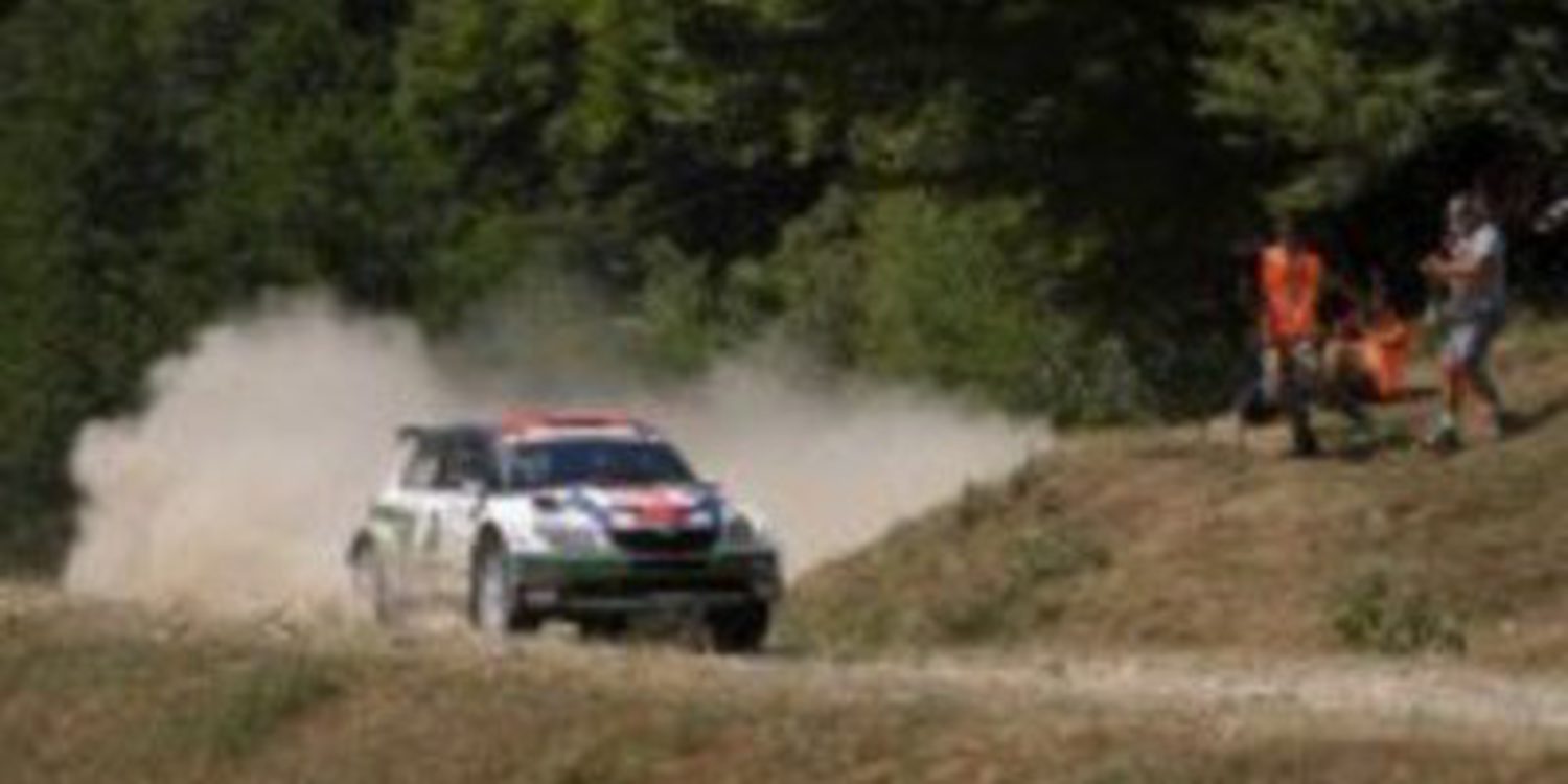 Andreas Mikkelsen gana el IRC Rallie de Rumania entre los errores de los rivales