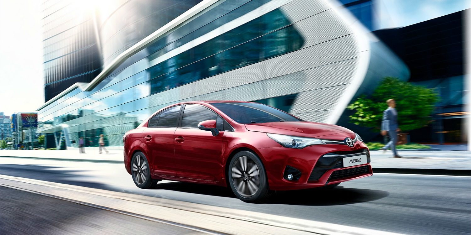 Toyota España lanza Avensis 2017