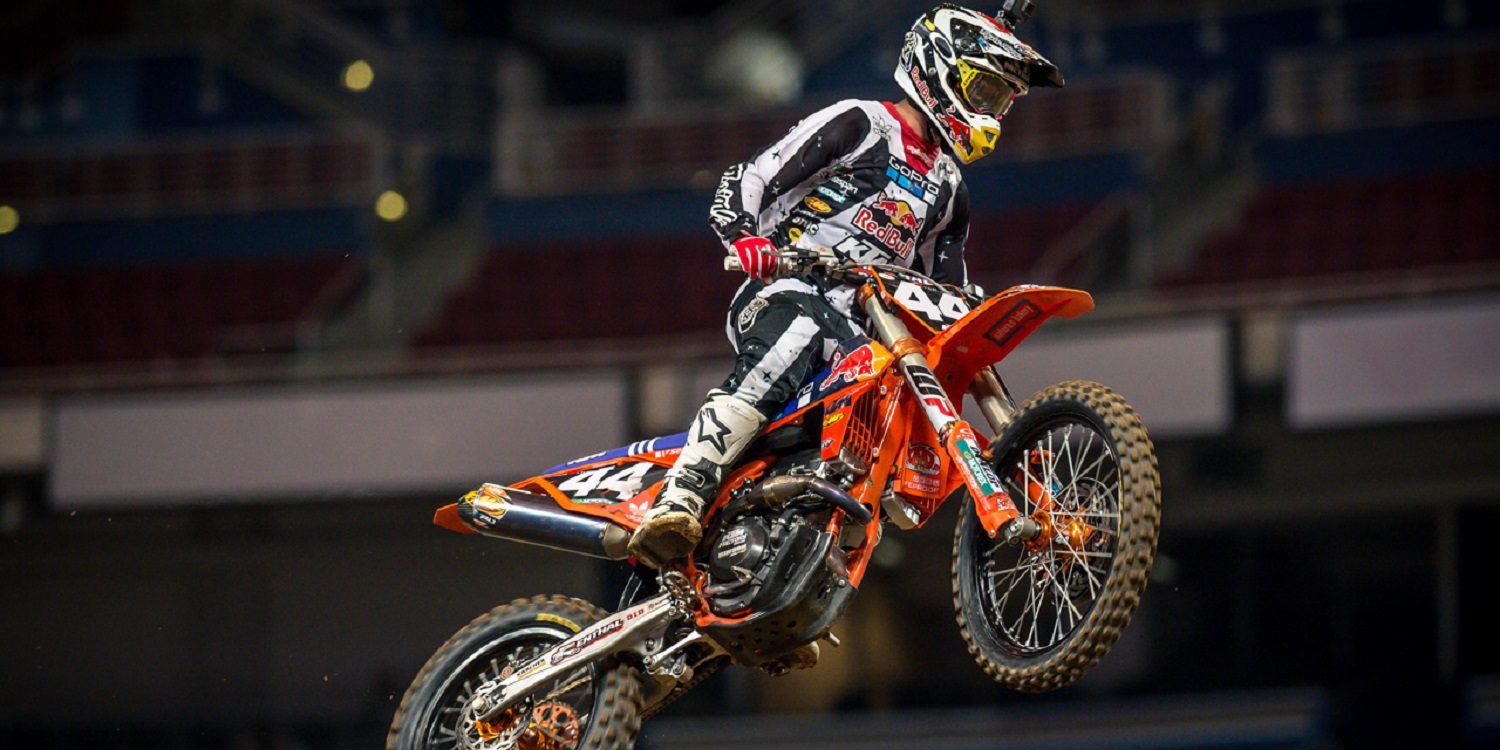 Lites East: Jordon Smith candidato