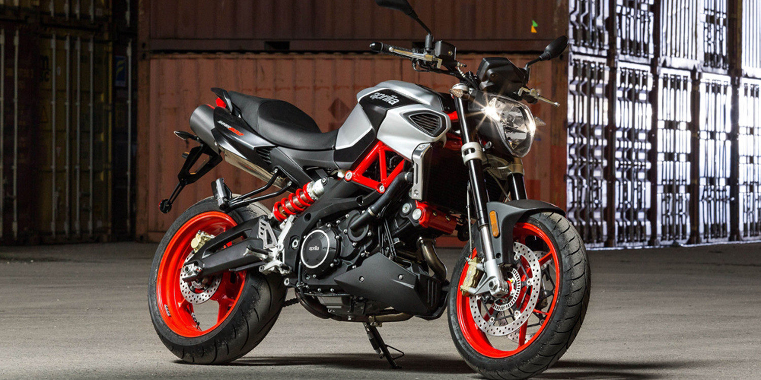 Aprilia se luce con la Shiver 900 2017
