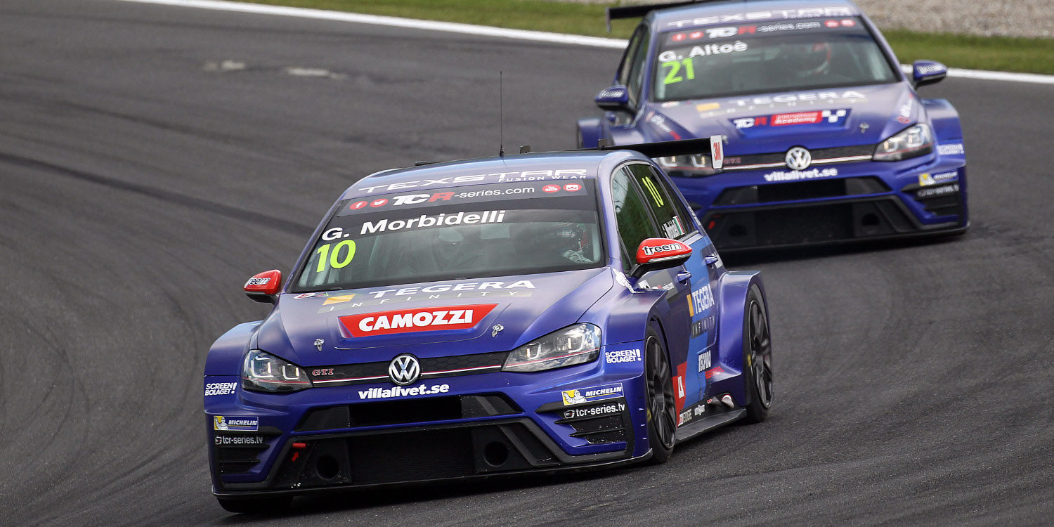 Gianni Morbidelli vuelve a la pole en un bajón de los favoritos