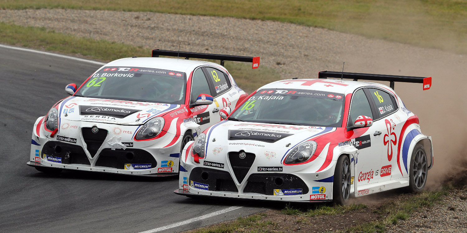 Los Alfa Romeo Giulietta vuelan en los Libres 2 de Buriram