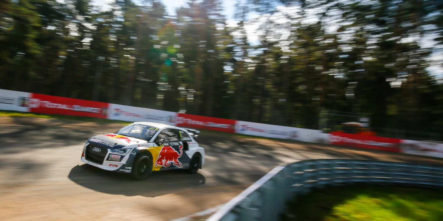 EKS mete a sus cuatro Supercoches en las Semifinales de Riga