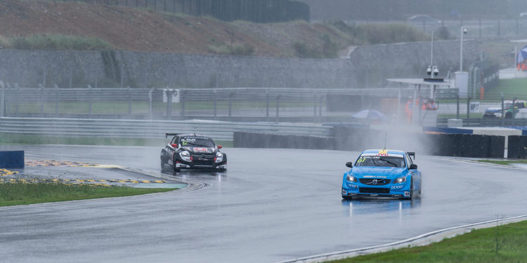 Volvo manda en los Libres 1 en China