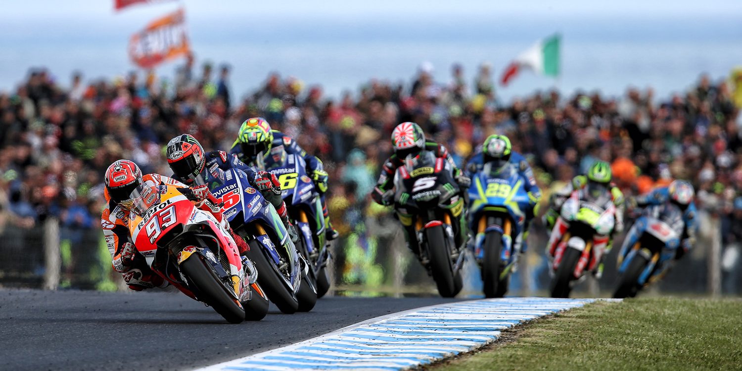 Márquez roza el título tras una carrera épica