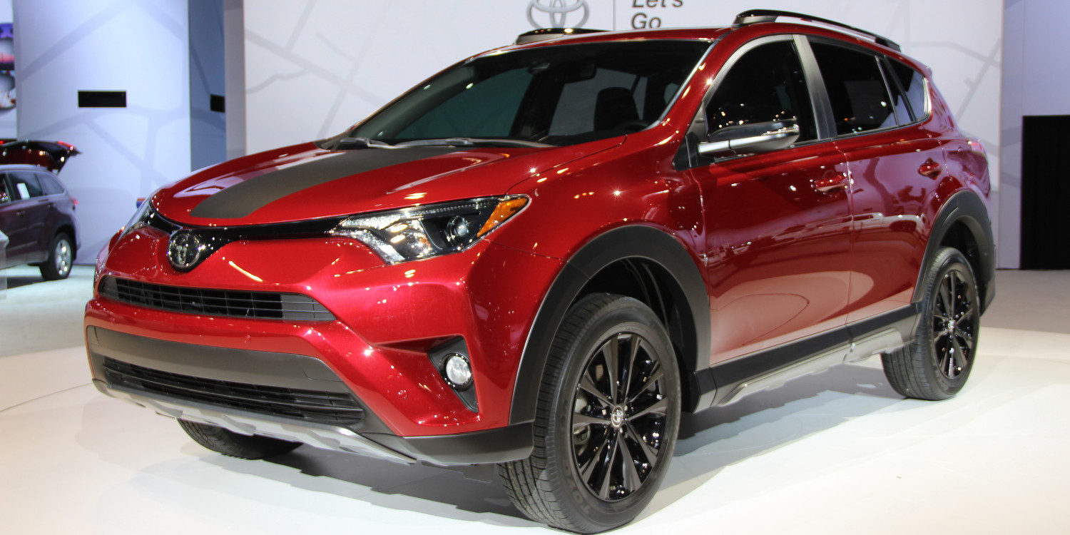 Toyota insiste en permanecer entre los SUV con su nueva RAV4 2018