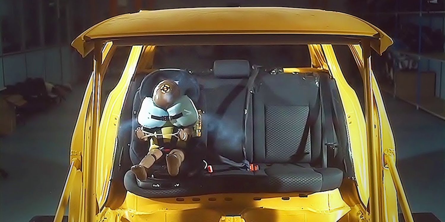 AxissFix Air, la primera silla para bebé con airbags