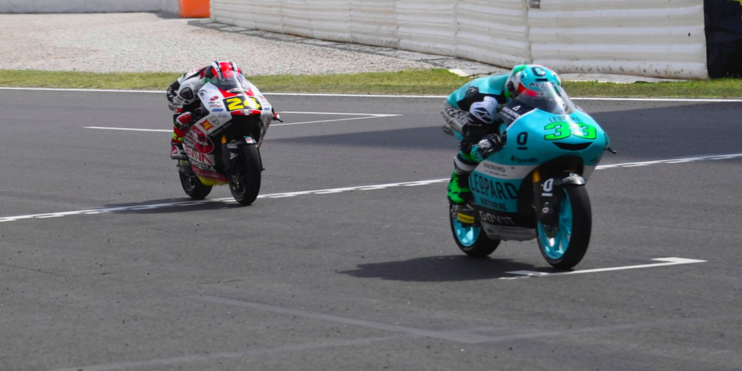 Bastianini se lleva la victoria en una prueba marcada por las caídas