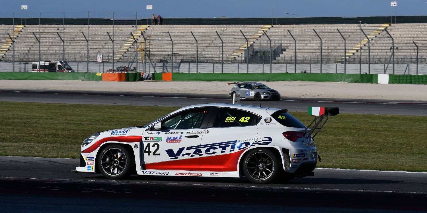Luigi Ferrara comienza dominando en Misano