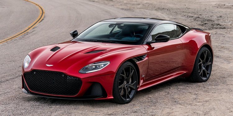 Ya se dejó ver el nuevo Aston Martin DBS Superleggera
