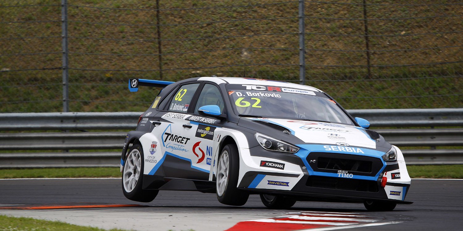 Dusan Borkovic lidera en un triplete de Hyundai en Hungría