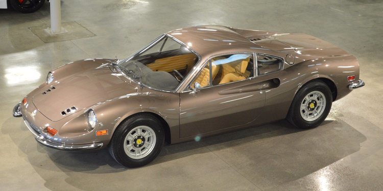 Celebremos junto a Ferrari los 50 años del modelo Dino