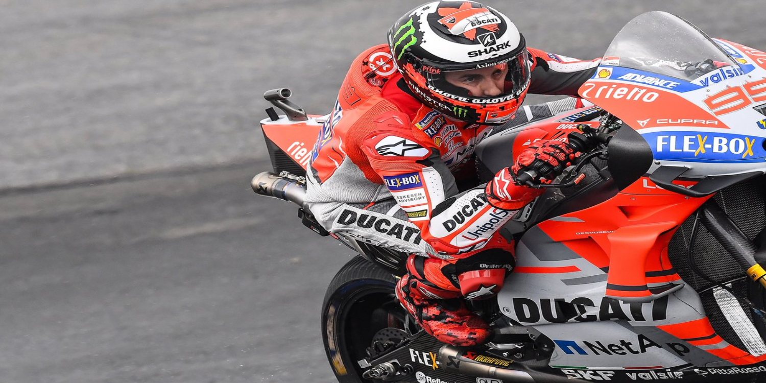 Jorge Lorenzo: "Probablemente sea una carrera entre Dovi y Márquez"