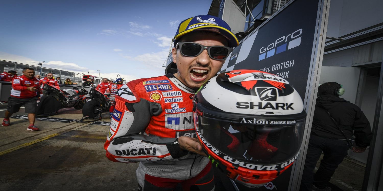 Jorge Lorenzo suma una nueva pole entre la lluvia intermitente