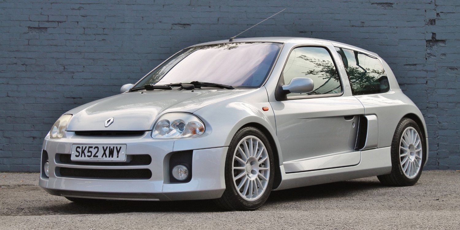 Renault Clio Mk2 con motor V6 y tracción trasera