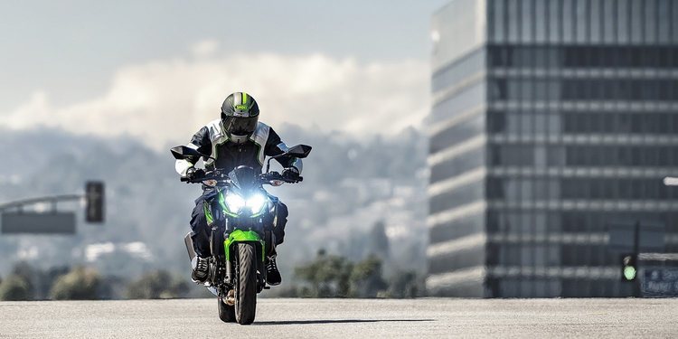 Nueva Kawasaki Z400 2019