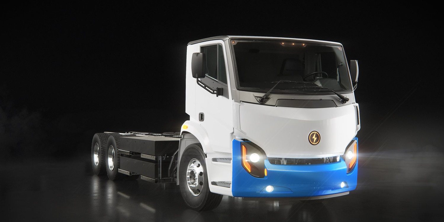 The Lion Electric presenta el Lion 8