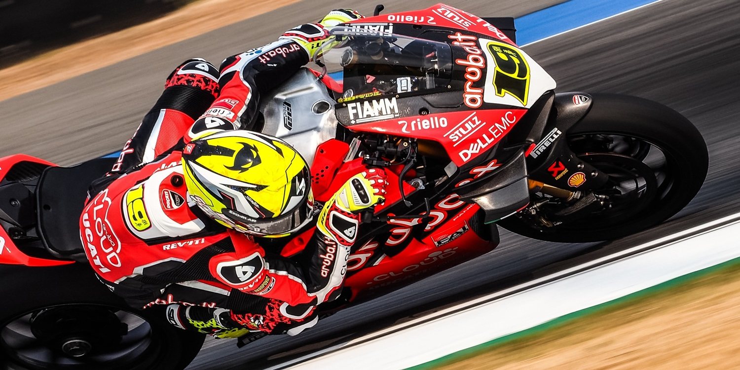Álvaro Bautista: "Necesitamos mejorar el giro de la moto"