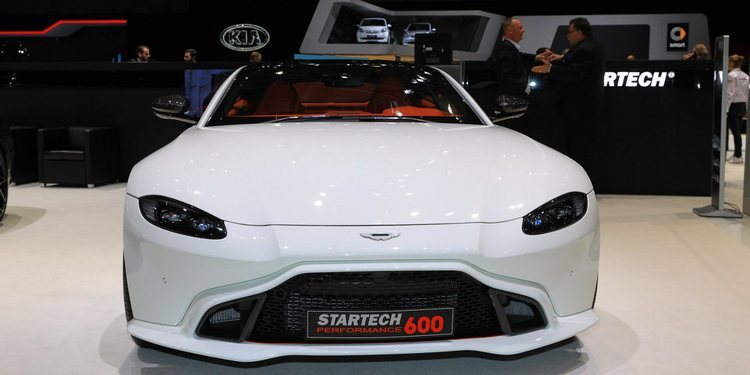 Aston Martin se lució con el Vantage renovado