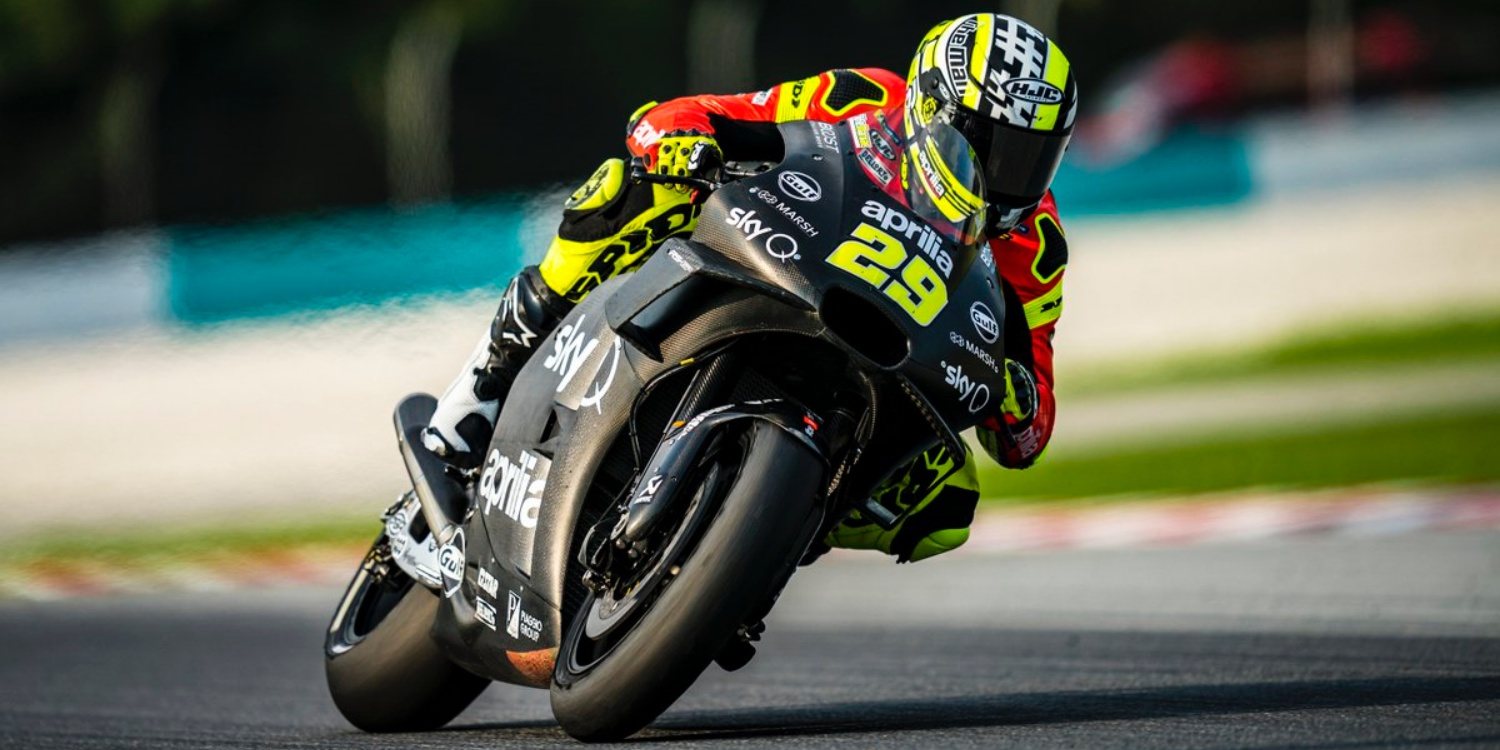 Andrea Iannone: "Nuestra prioridad por el momento es mejorar la moto"