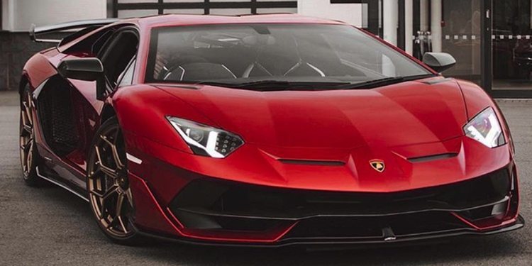 Lamborghini Aventador Rosso Efesto