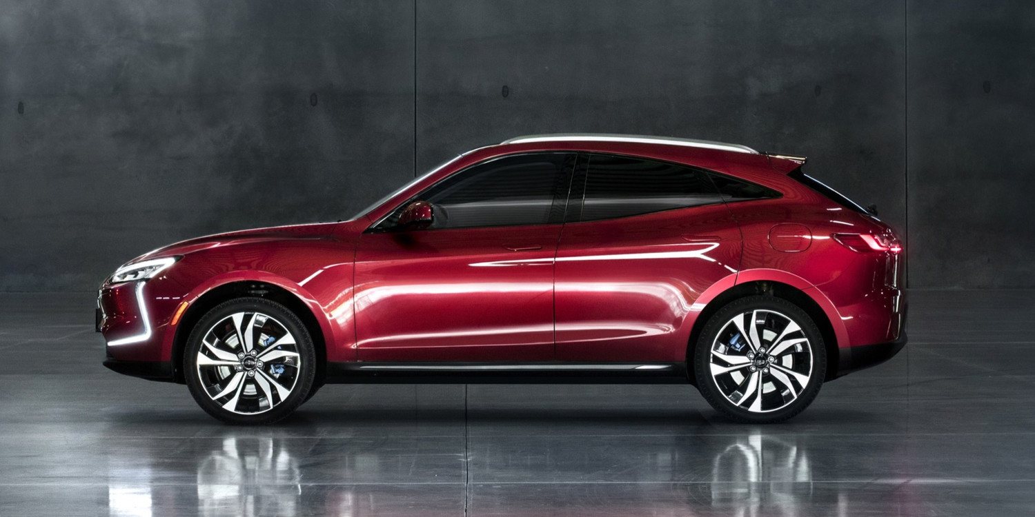 Seres SF5, otro auto chino que comienza a hacerle la competencia a Tesla