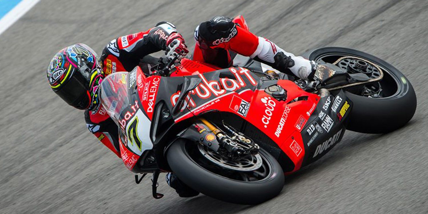 Chaz Davies: "No puedo pilotar con mi estilo natural"