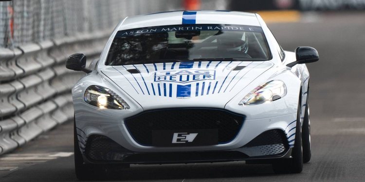 Aston Martin presentó el Rapide E en Mónaco