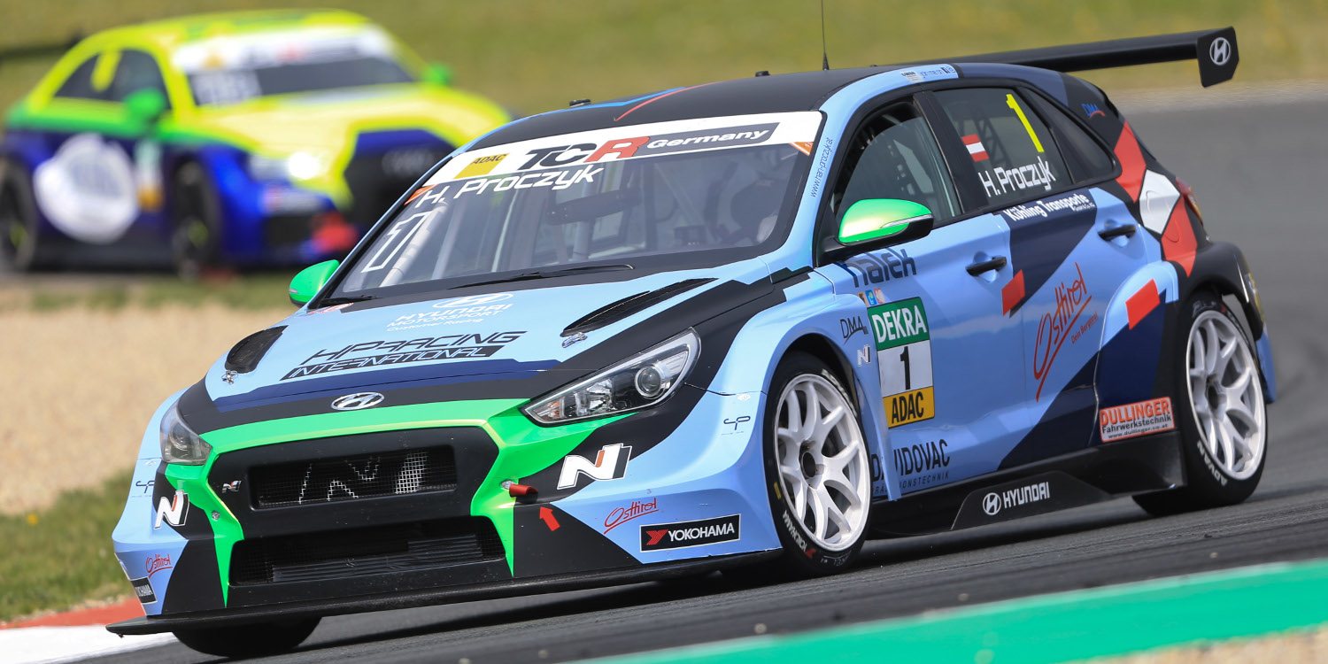 Doblete Hyundai para empezar la jornada en Most