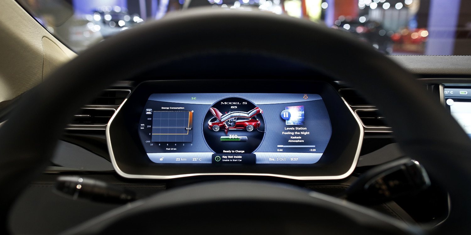 Tesla le añade al software de sus autos un sistema de autodiagnóstico