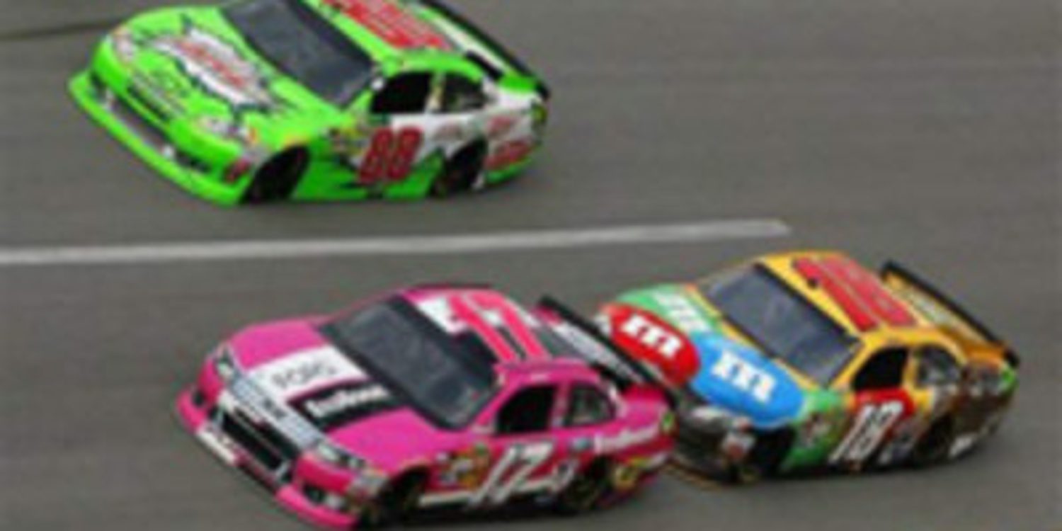 Matt Kenseth gana en Talladega su primera carrera del Chase