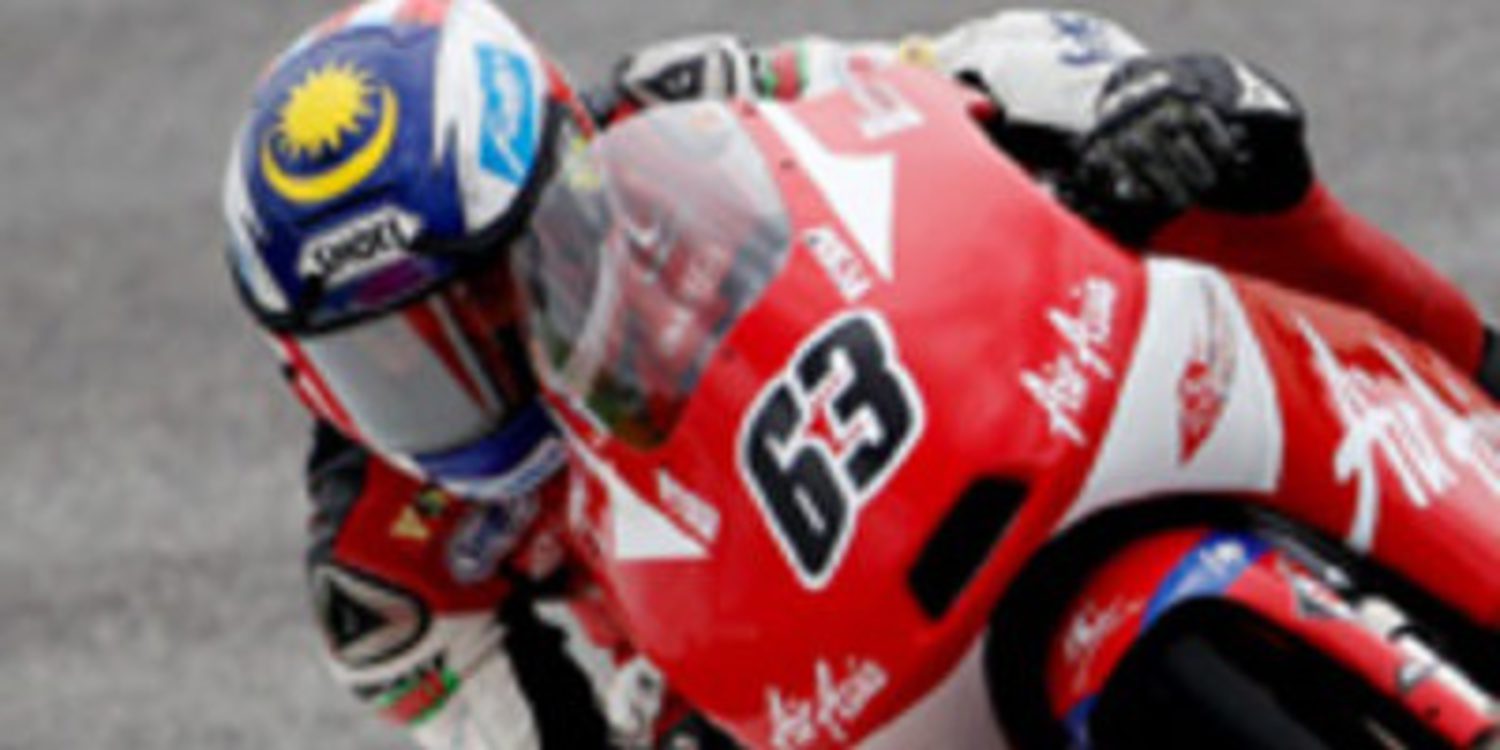 El malayo Zulfahmi Khairuddin consigue la pole de Moto3 en casa