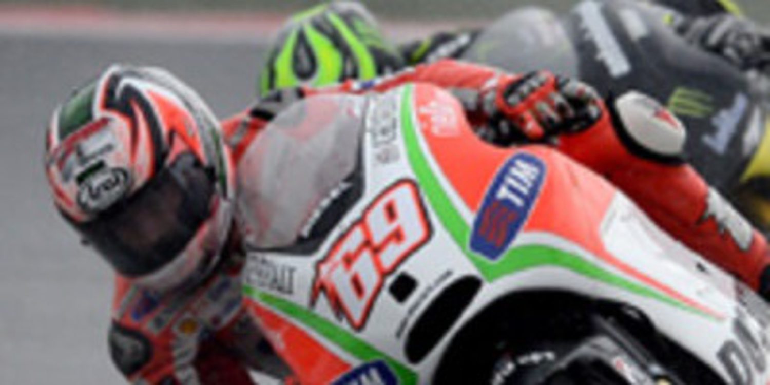 Ducati suma su mejor fin de semana de 2012 en Sepang