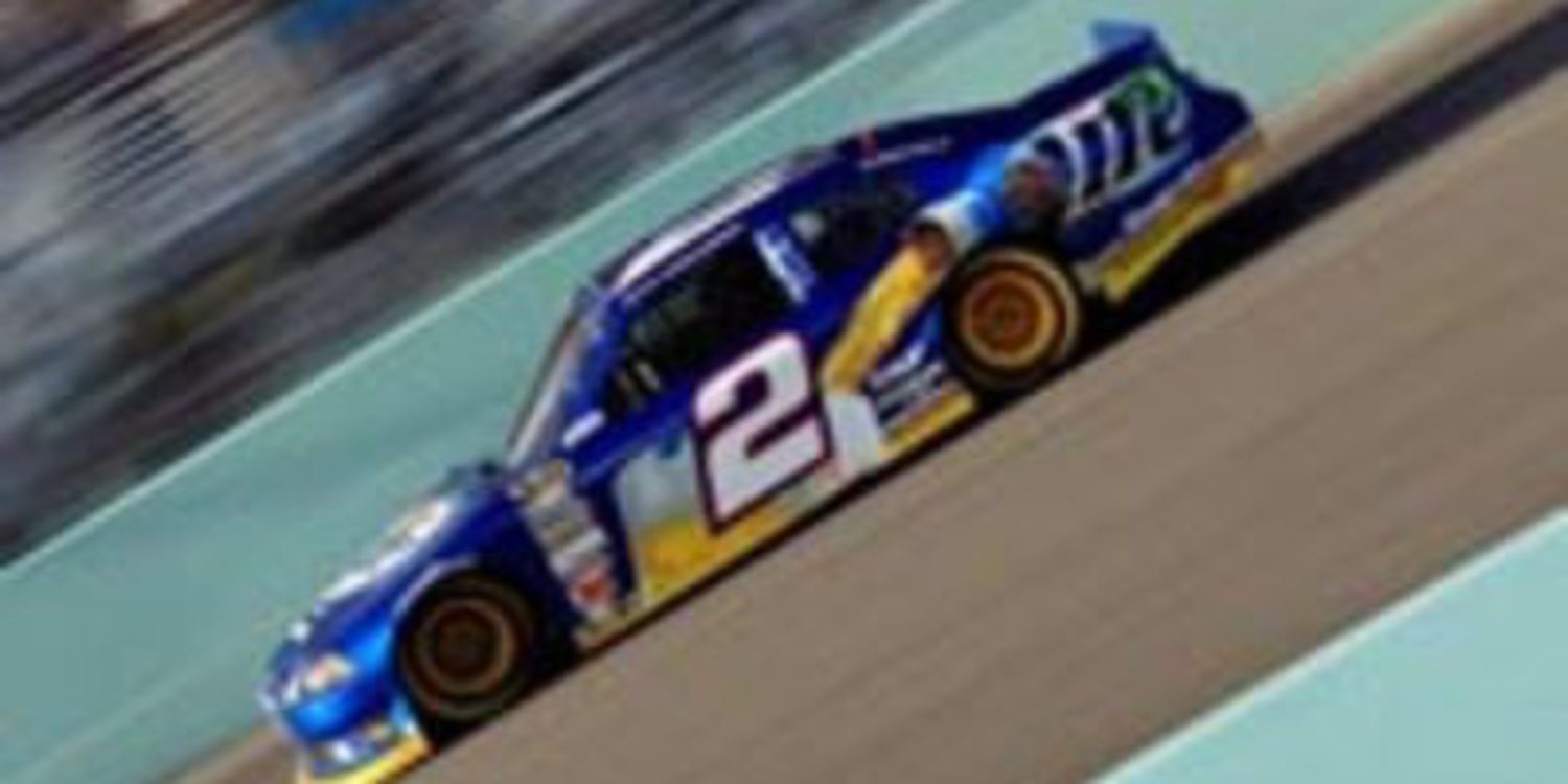 Brad Keselowski es el vencedor de la Nascar Sprint Cup 2012