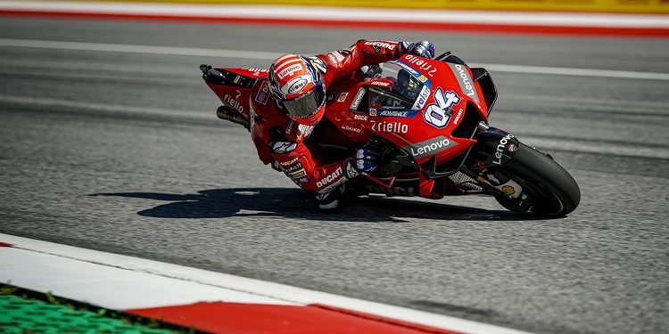 El caballo Dovizioso vuelve al ataque y vence por la mínima a Márquez en Austria