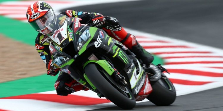 Jonathan Rea se pasea en la carrera Superpole por delante de Bautista