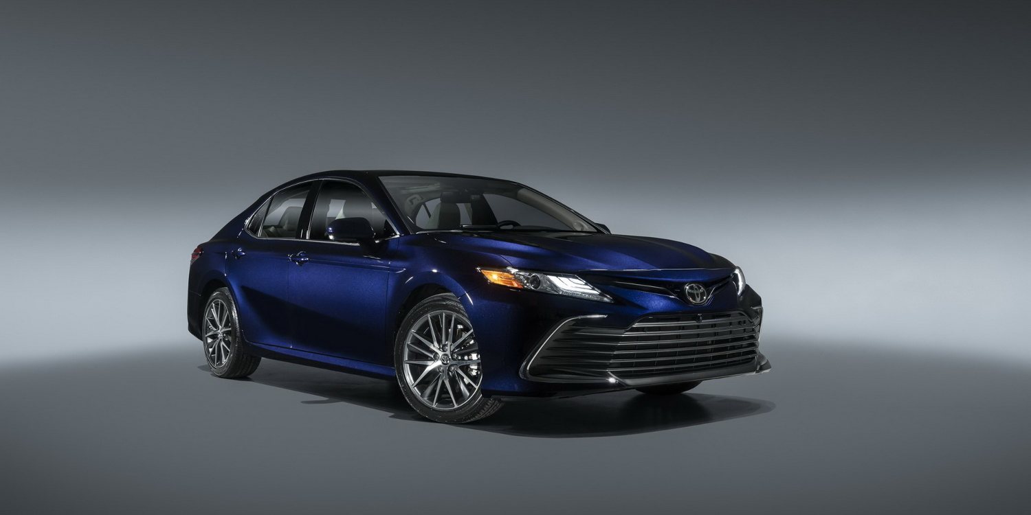 Toyota Camry 2021