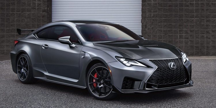 Lexus presentó el RC F 2021