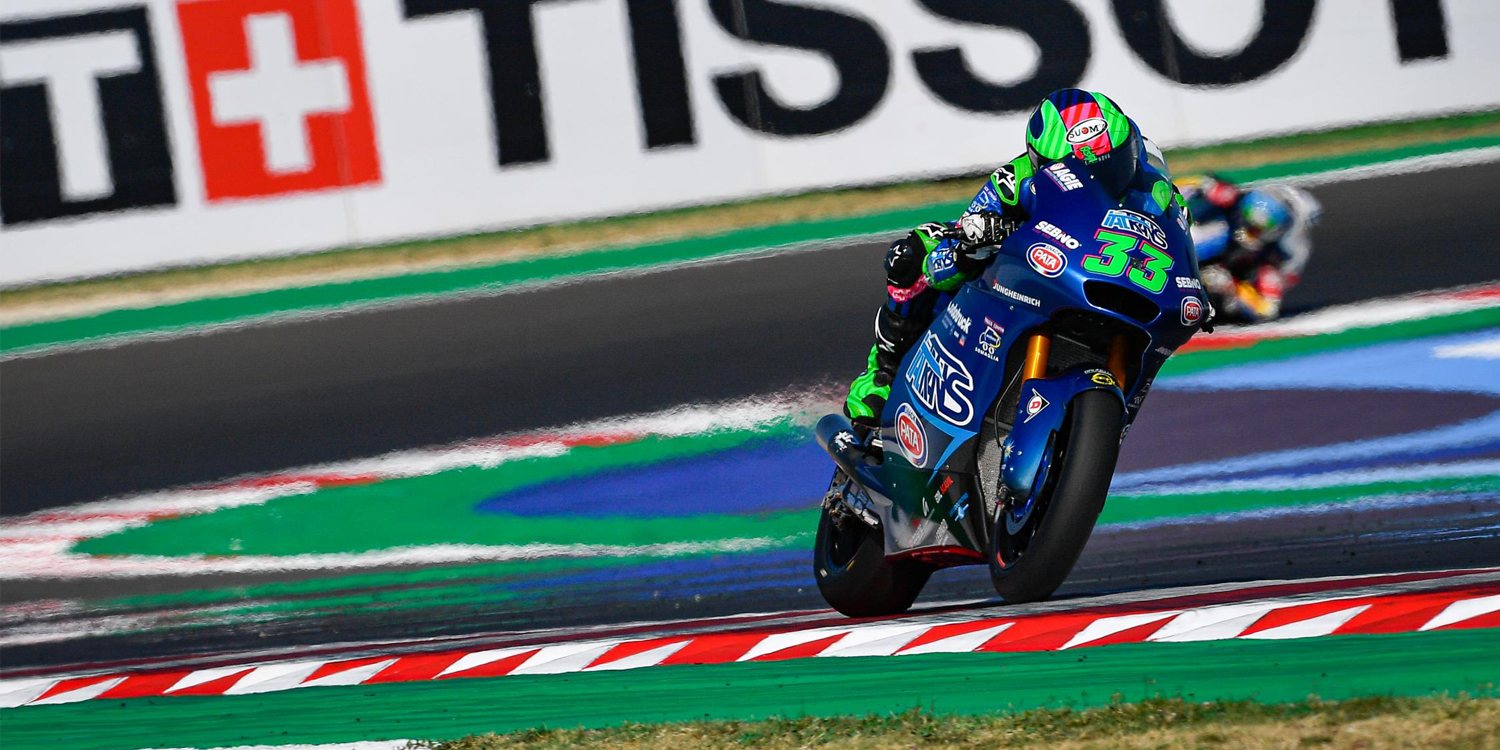 Bastianini se impone en Moto2 tras una carrera interrumpida por la lluvia