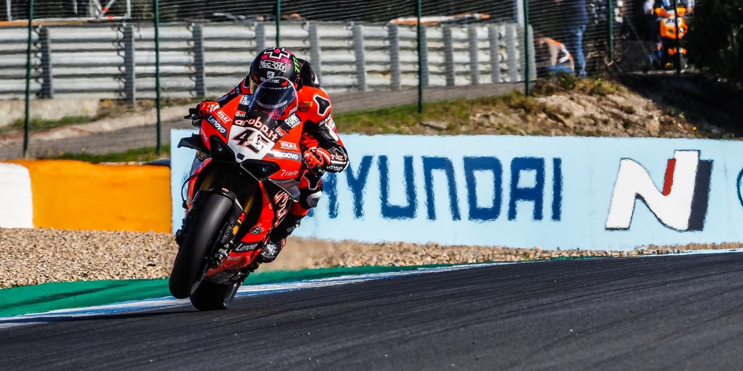 Scott Redding domina el viernes en Estoril