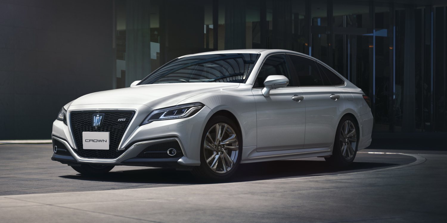 Toyota aplica mejoras para el Crown 2021